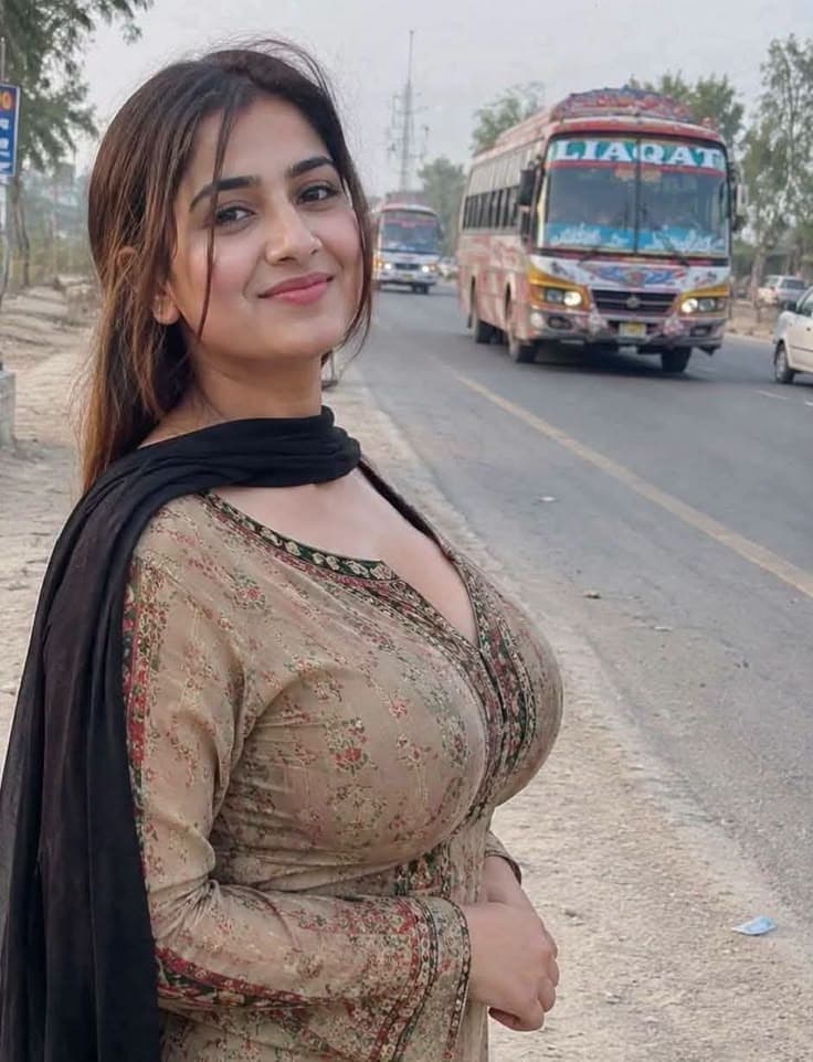 My self nickey I am independent Escorts In Bangalore meet & cam service full satisfaction